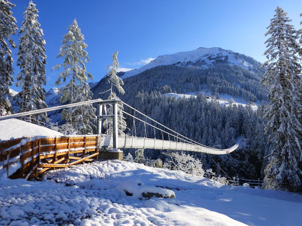 Wohlfuehlhotel Berg Heil Holzgau Exterior photo
